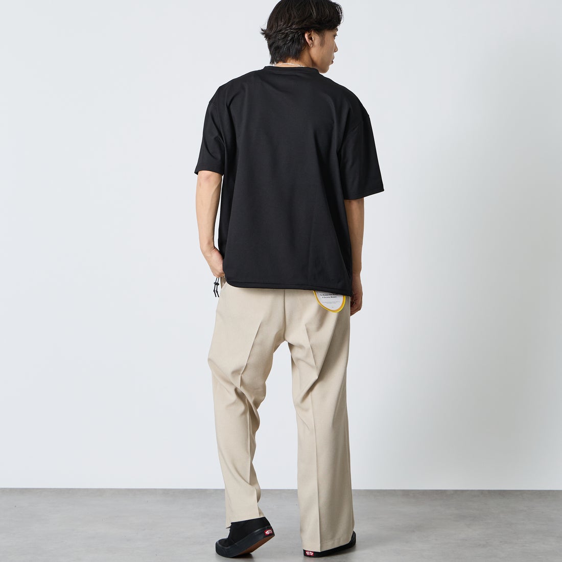 +phenix [プラスフェニックス] 別注 ワンポイント刺繍ロゴ ドローコードTシャツ [POT-26013IN-JF] BLACK &&モデル身長：179cm 着用サイズ：XL&&