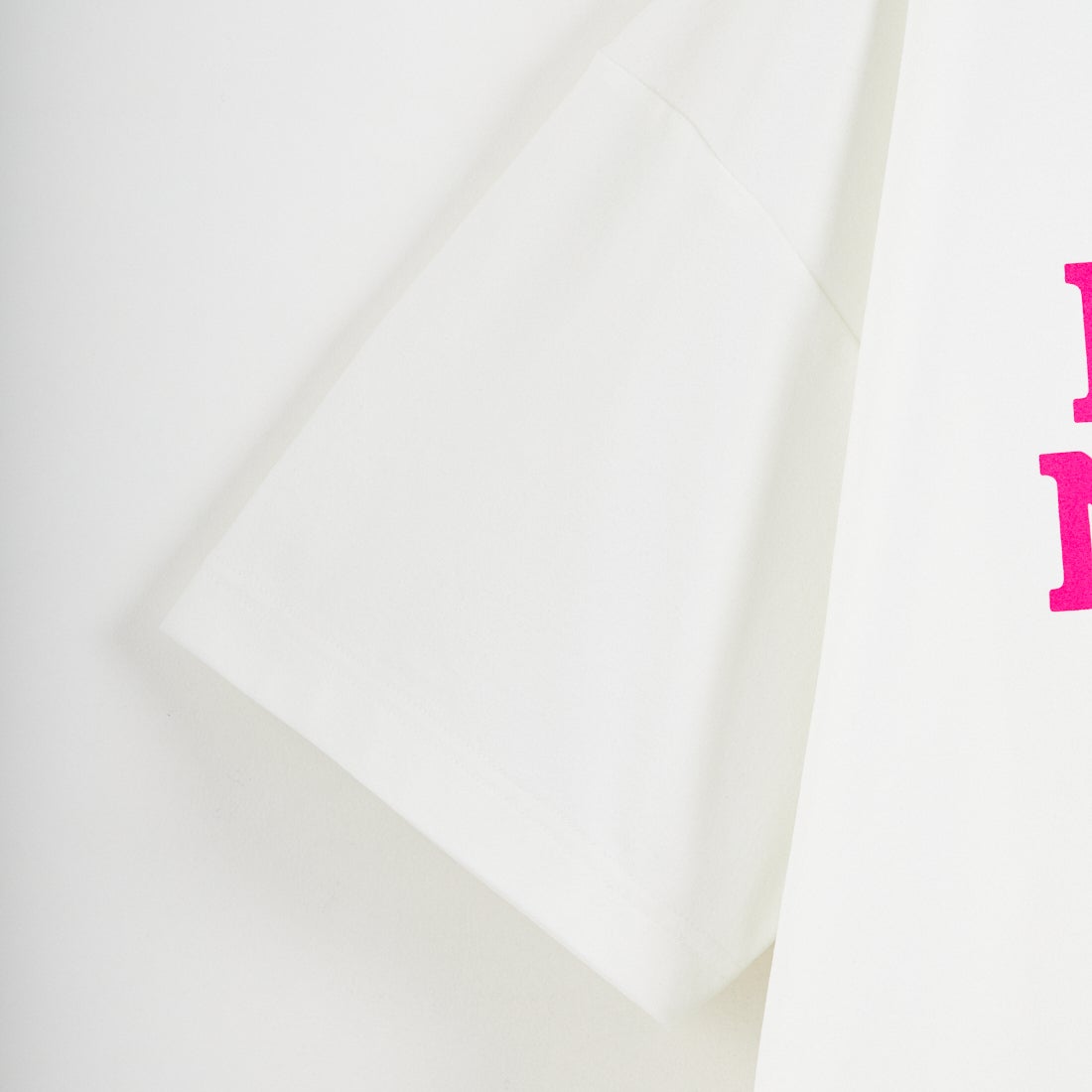 Marmot [マーモット] 別注 ドローコード付き クロップド プリントTシャツ [MTSS26WST366IN-JF] WHITE