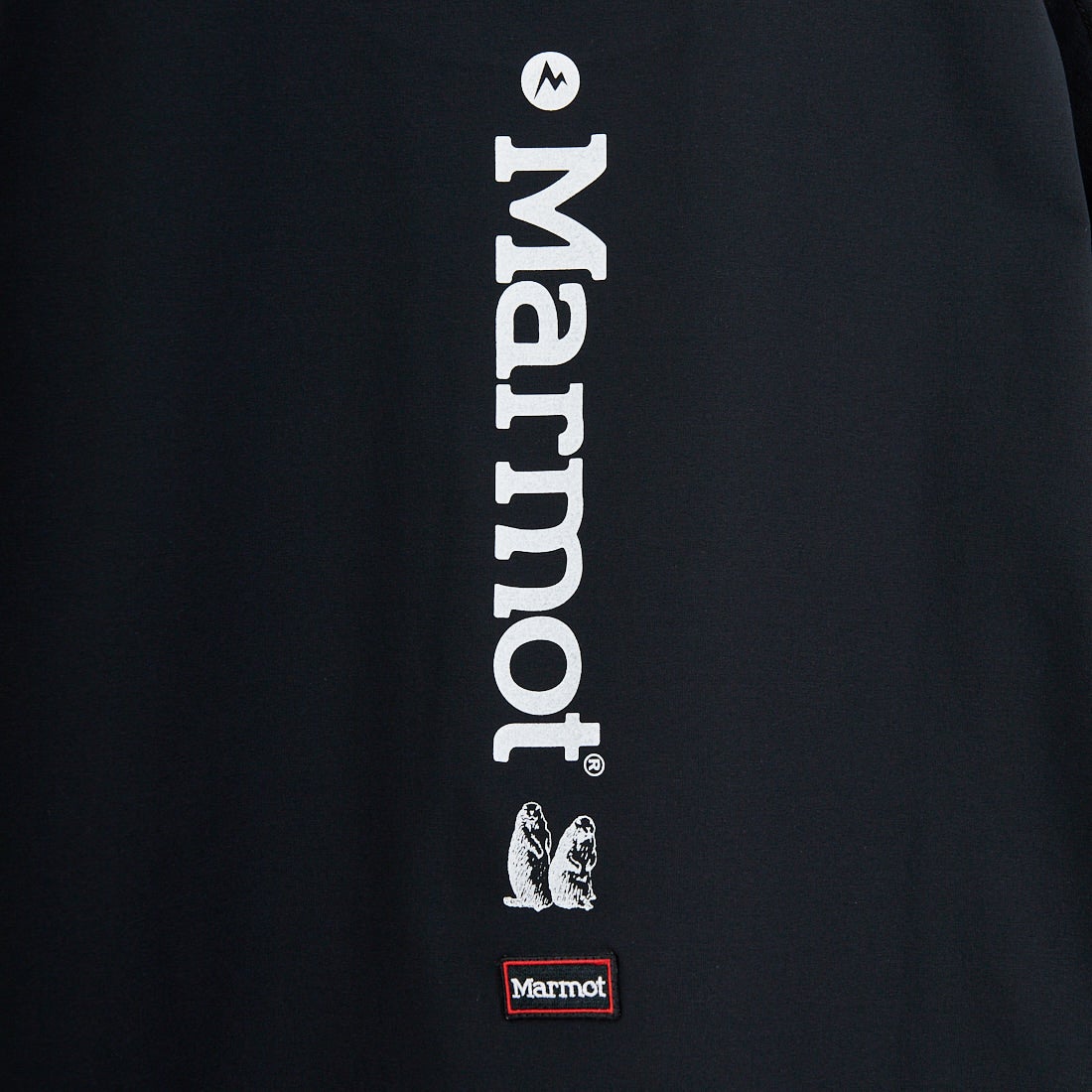 Marmot [マーモット] 別注 ドローコード付き バーティカルロゴ バックプリントTシャツ [MTSS26MST369IN-JF] BLACK