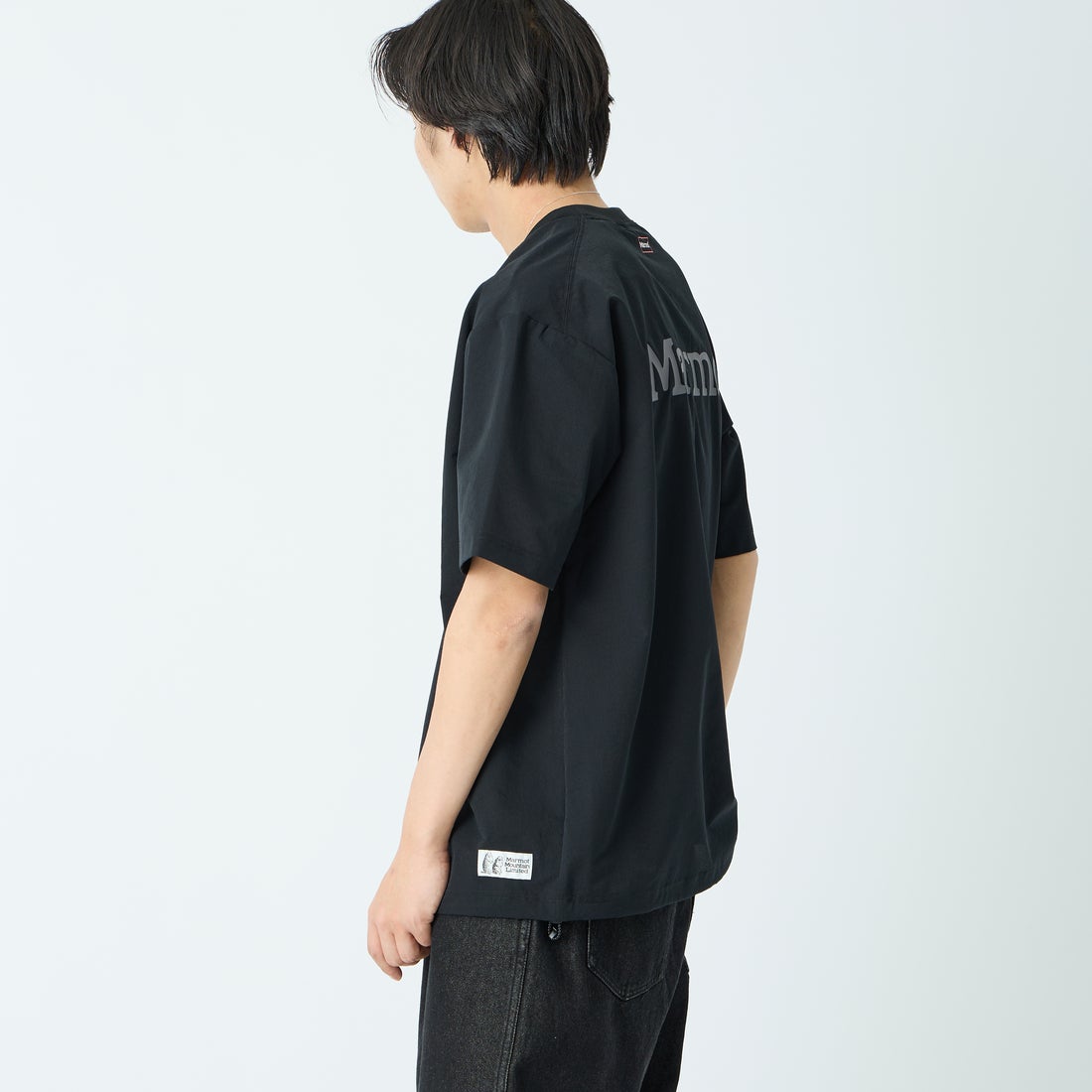 Marmot [マーモット] 別注 Dot Air バックプリント ショートスリーブTシャツ [MTSS26MTP333IN-JF] BLACK &&モデル身長：179cm 着用サイズ：L&&