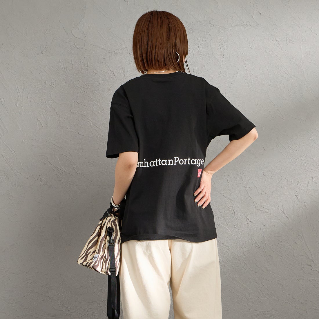 BLACK&&モデル身長：159cm 着用サイズ：S&&