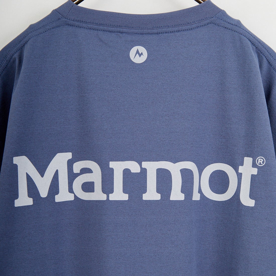 Marmot [マーモット] 別注 ブランドロゴ バックプリント ワンピース [MTSS26WST340IN-JF] INDIGO