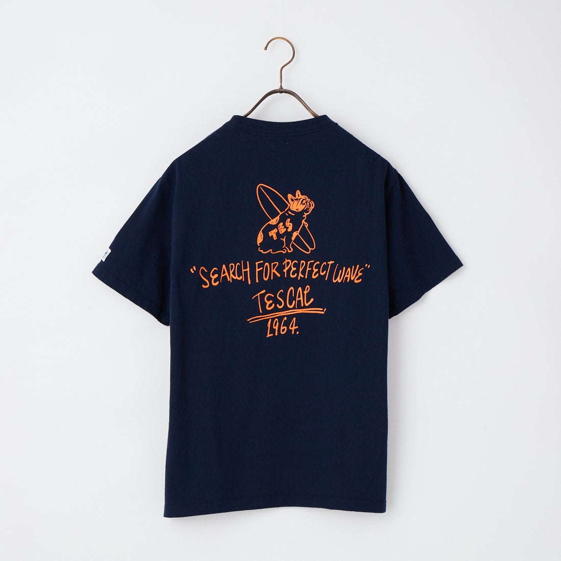 The Endless Summer [エンドレスサマー] 別注 手書き風ロゴ BUHIバックプリントTシャツ [FH-26574500-JF] NAVY