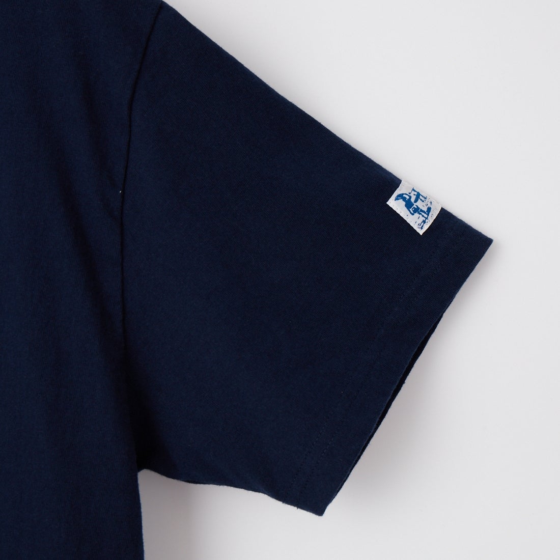 The Endless Summer [エンドレスサマー] 別注 手書き風ロゴ BUHIバックプリントTシャツ [FH-26574500-JF] NAVY