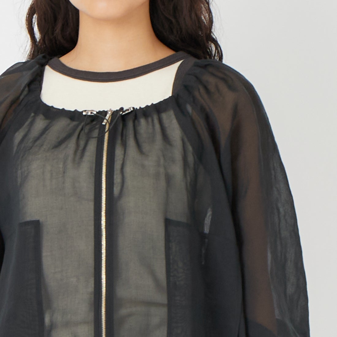 CLOCHE [クロシェ] ASAKO シアーブルゾン [61085006] ﾌﾞﾗｯｸ &&モデル身長：162cm 着用サイズ：2&&