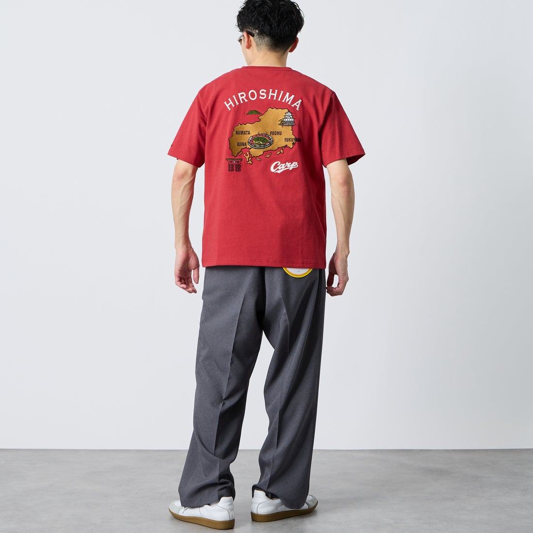 HIROSHIMA CARP × JEANSFACTORY [ヒロシマカープ × ジーンズファクトリー] 広島東洋カープ コラボ刺繍Tシャツ [6547001] 12 A RED M &&モデル身長：168cm 着用サイズ：M&&
