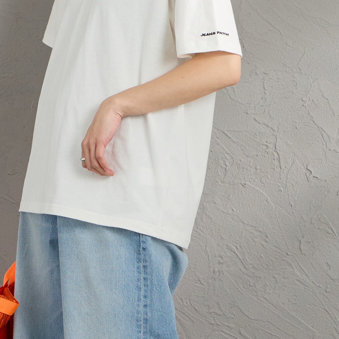 HIROSHIMA CARP × JEANSFACTORY [ヒロシマカープ × ジーンズファクトリー] 広島東洋カープ コラボ刺繍Tシャツ [6547001] 07 A WHT M