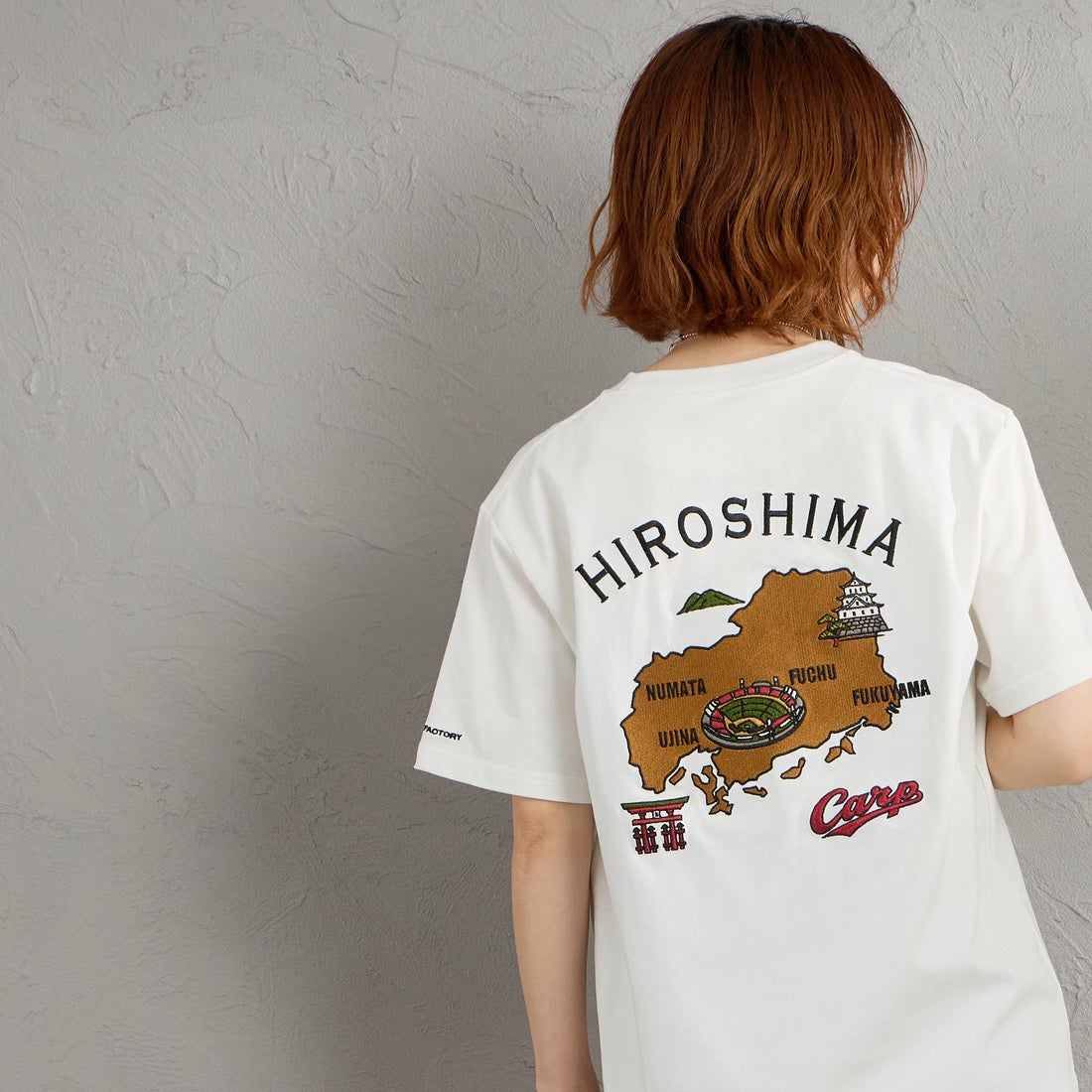 HIROSHIMA CARP × JEANSFACTORY [ヒロシマカープ × ジーンズファクトリー] 広島東洋カープ コラボ刺繍Tシャツ [6547001] 07 A WHT M