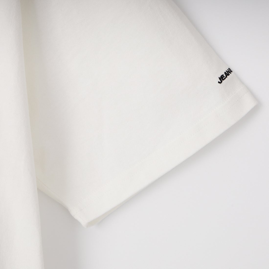 HIROSHIMA CARP × JEANSFACTORY [ヒロシマカープ × ジーンズファクトリー] 広島東洋カープ コラボ刺繍Tシャツ [6547001] 07 A WHT M