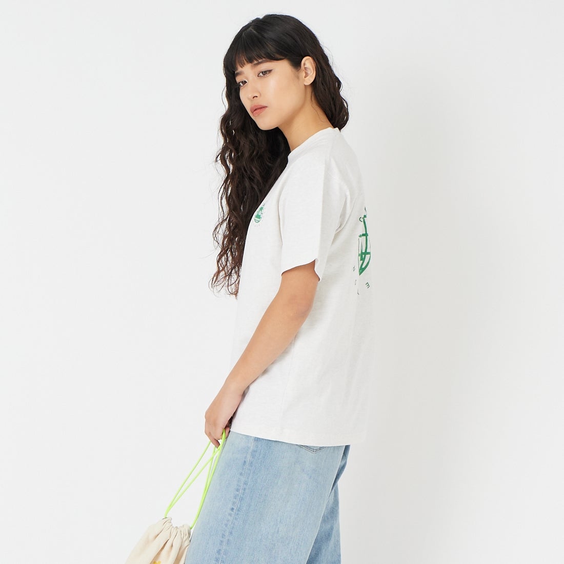 THE NORTH FACE [ザ ノースフェイス] ショートスリーブジオスクエアロゴTシャツ [NT32633] WT &&モデル身長：162cm 着用サイズ：S&&