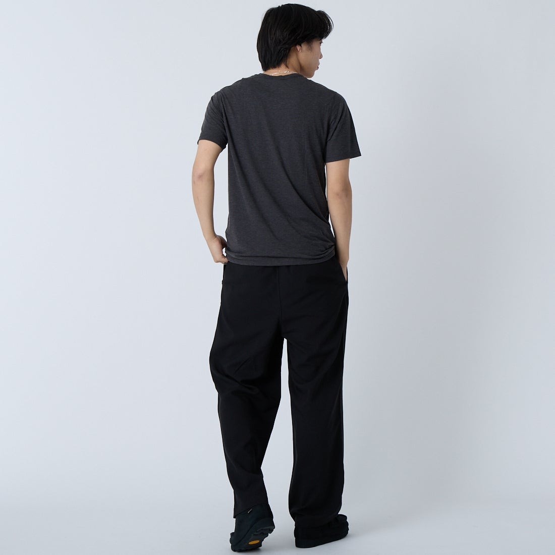 patagonia [パタゴニア] メンズ キャプリーン クールトレイルシャツ(ストラタピークス) [23721] INBK &&モデル身長：179cm 着用サイズ：S&&