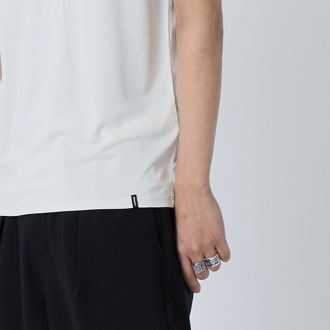 patagonia [パタゴニア] メンズ キャプリーン クールデイリーシャツ(グレート・ウェーブス) [45456] DYWH &&モデル身長：179cm 着用サイズ：S&&