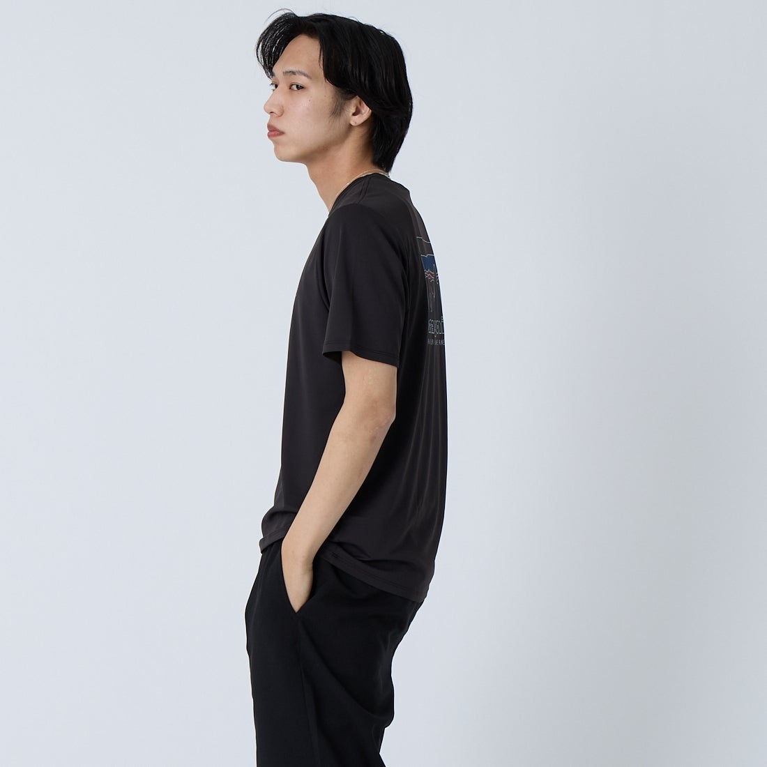 patagonia [パタゴニア] メンズ キャプリーン クールデイリーシャツ(73 スカイライン) [45478] BLK &&モデル身長：179cm 着用サイズ：M&&