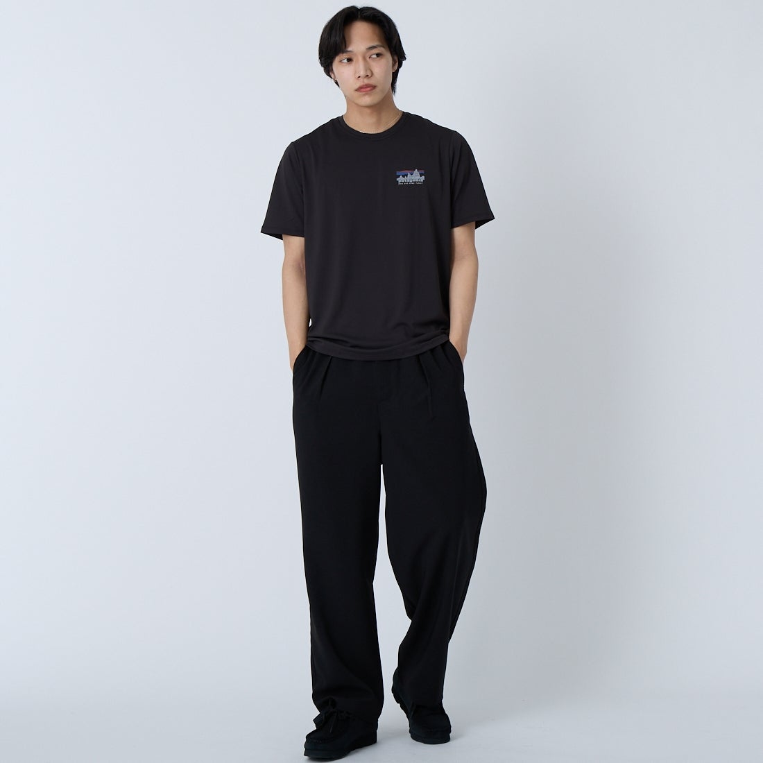 patagonia [パタゴニア] メンズ キャプリーン クールデイリーシャツ(73 スカイライン) [45478] BLK &&モデル身長：179cm 着用サイズ：M&&