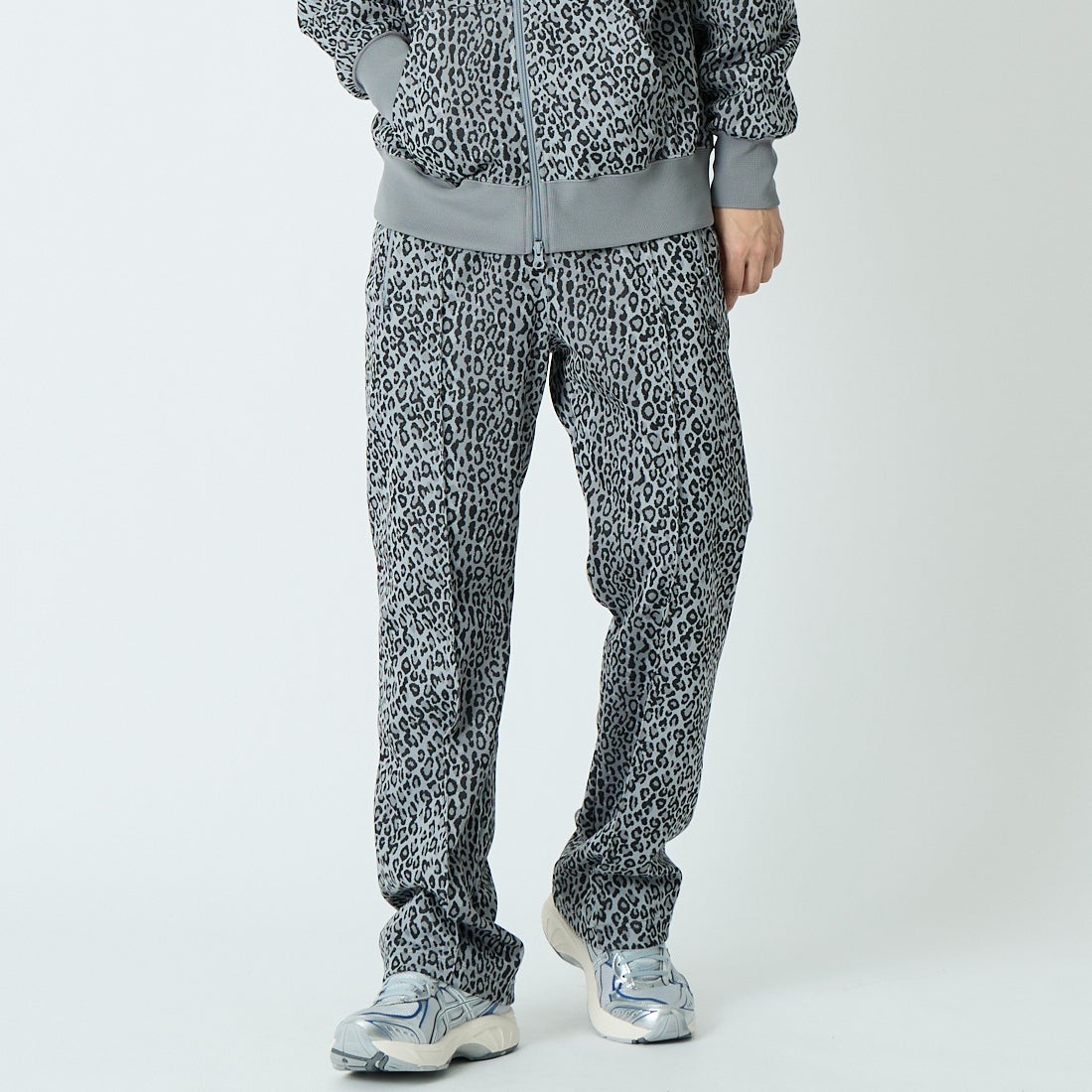 South2West8 [サウスツーウエストエイト] トレーナーパンツ [SX711] B GREY &&モデル身長：179cm 着用サイズ：M&&