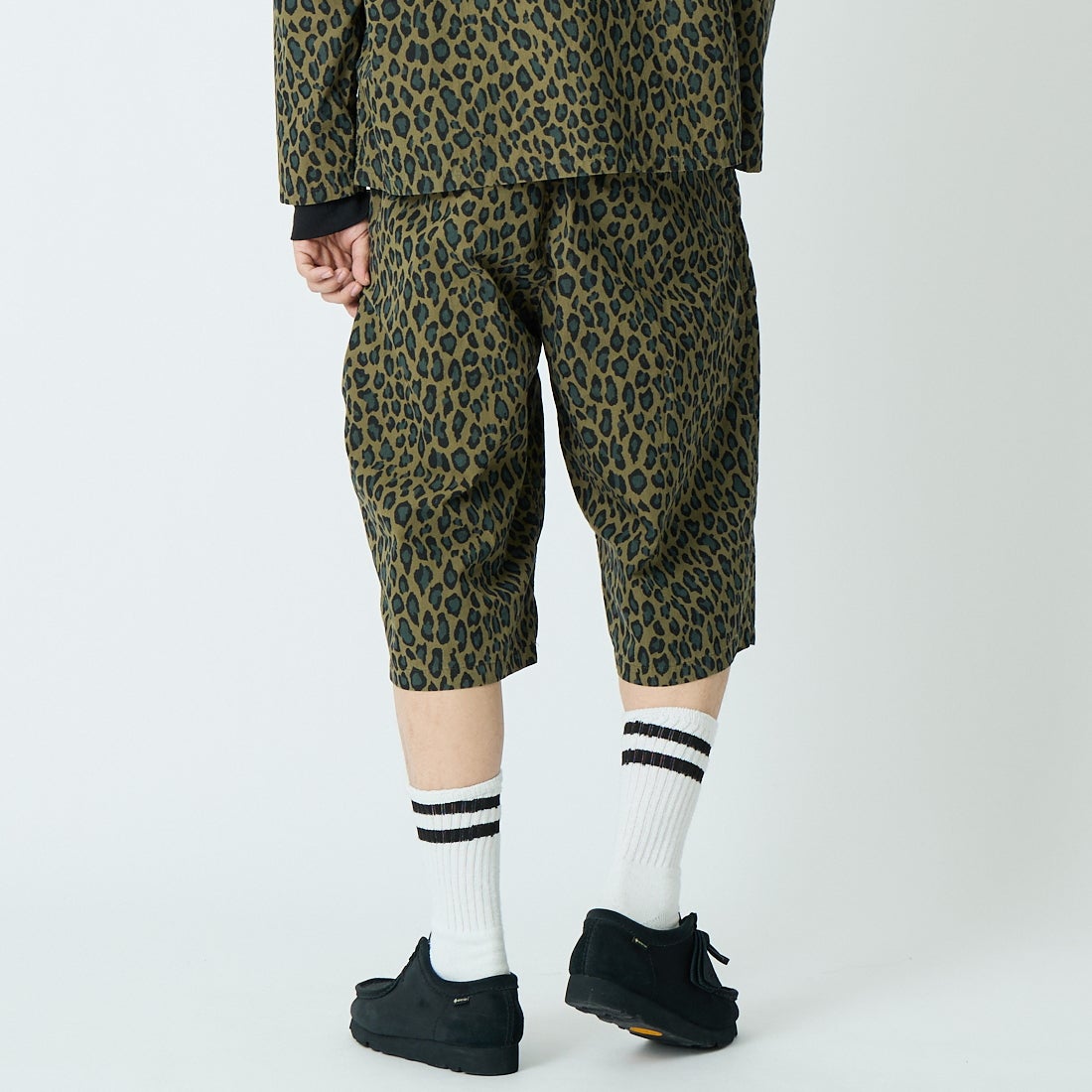 South2West8 [サウスツーウエストエイト] アーミーストリングクロップドパンツ [SX665] B OLIVE &&モデル身長：179cm 着用サイズ：S&&