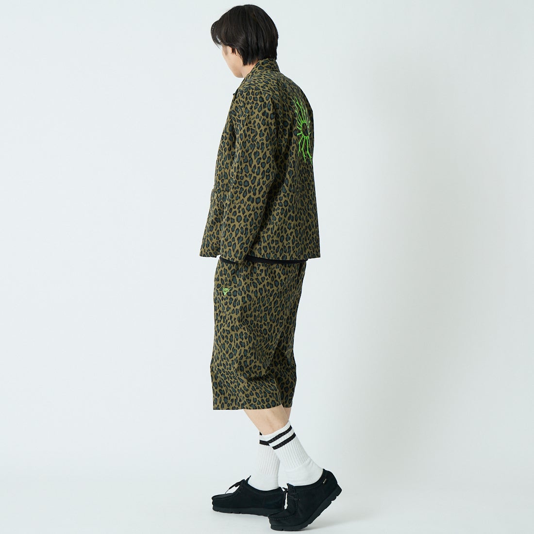 South2West8 [サウスツーウエストエイト] アーミーストリングクロップドパンツ [SX665] B OLIVE &&モデル身長：179cm 着用サイズ：S&&