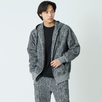 B GREY&&モデル身長：179cm 着用サイズ：M&&