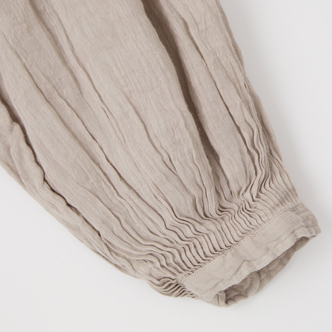 maison de soil [メゾンドソイル] リネンコットン バックオープンクルーネックシャツ [INMDS25012D] 940D D.GRY