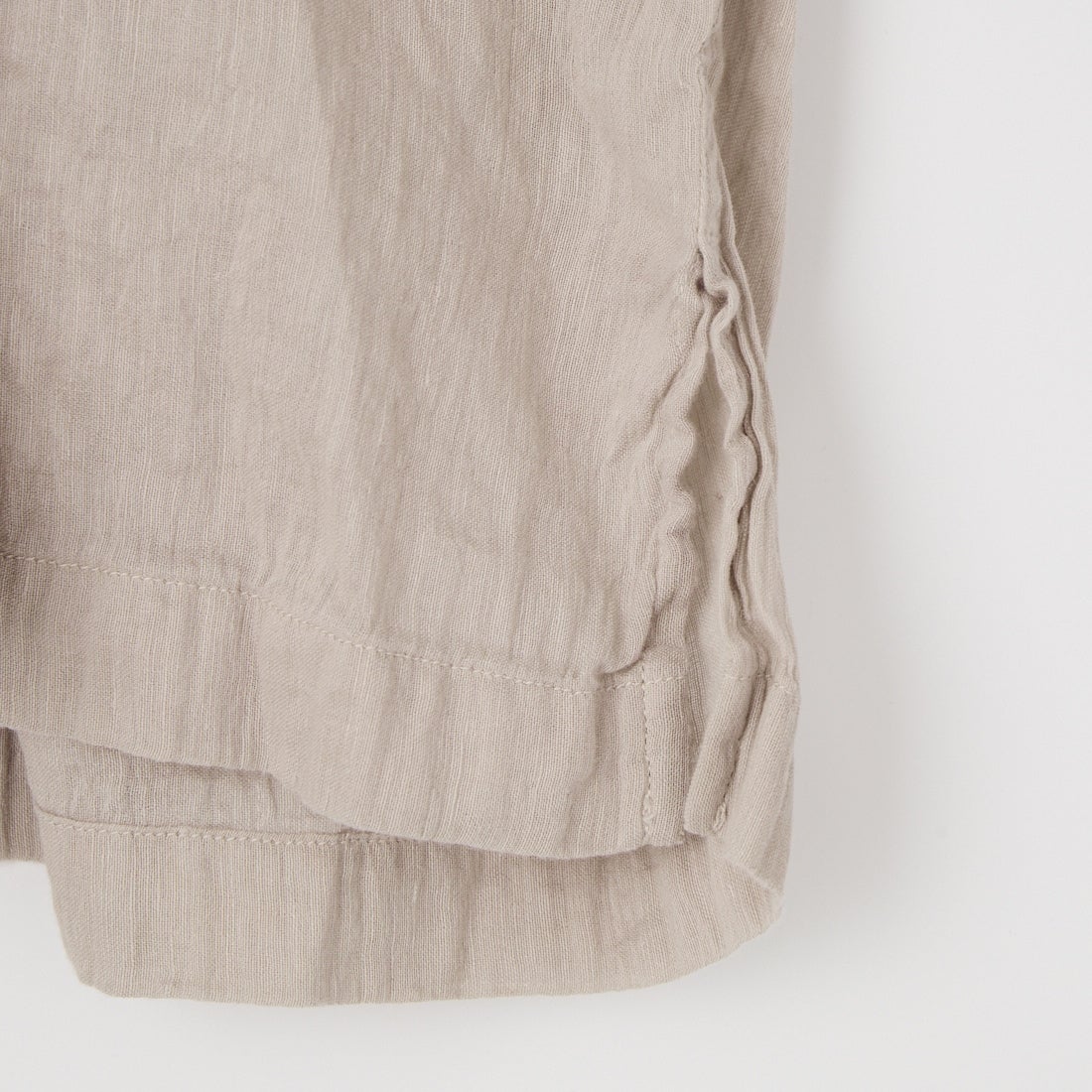 maison de soil [メゾンドソイル] リネンコットン バックオープンクルーネックシャツ [INMDS25012D] 940D D.GRY