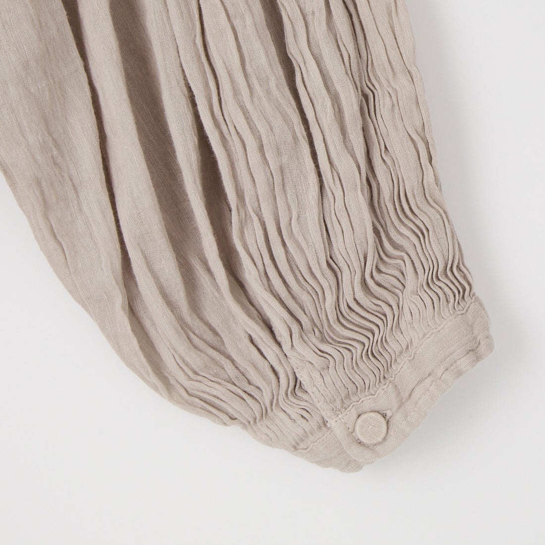 maison de soil [メゾンドソイル] リネンコットン バックオープンクルーネックシャツ [INMDS25012D] 940D D.GRY