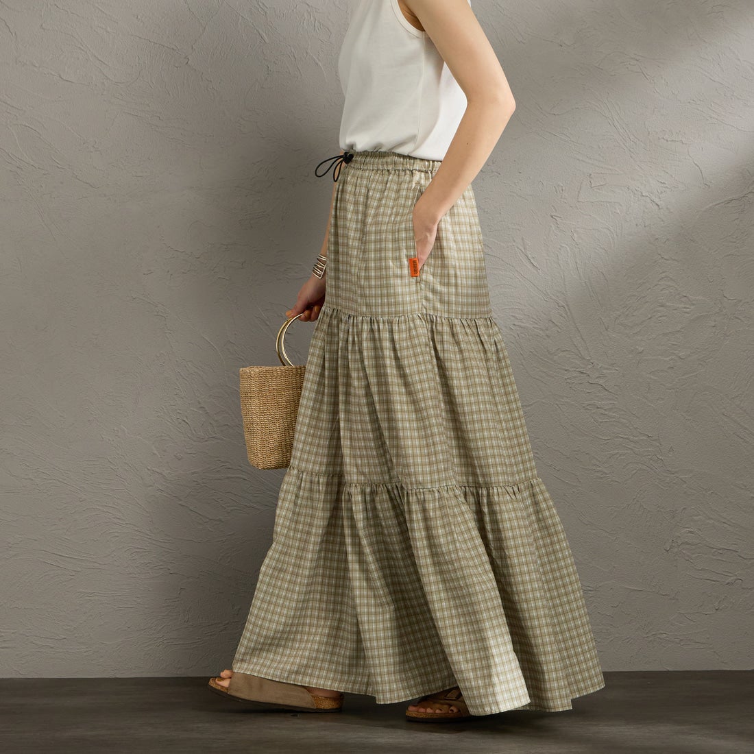 BEIGE&&モデル身長：158cm 着用サイズ：F&&