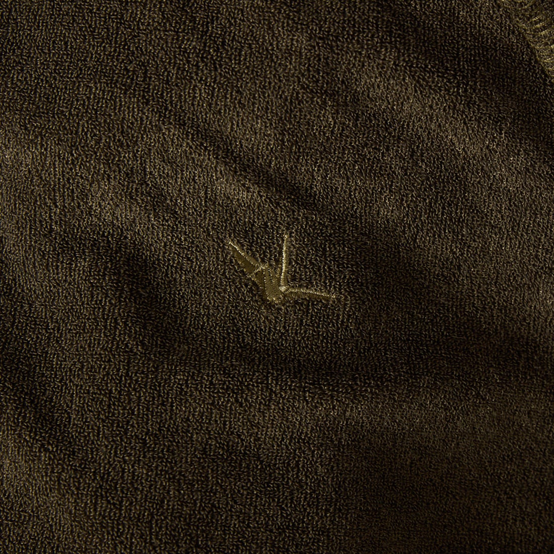 1PIU1UGUALE3 RELAX [ウノ ピゥ ウノ ウグァーレ トレ] カモ柄エンボスパイルパーカー [USO-26066] SN63 KHAKI