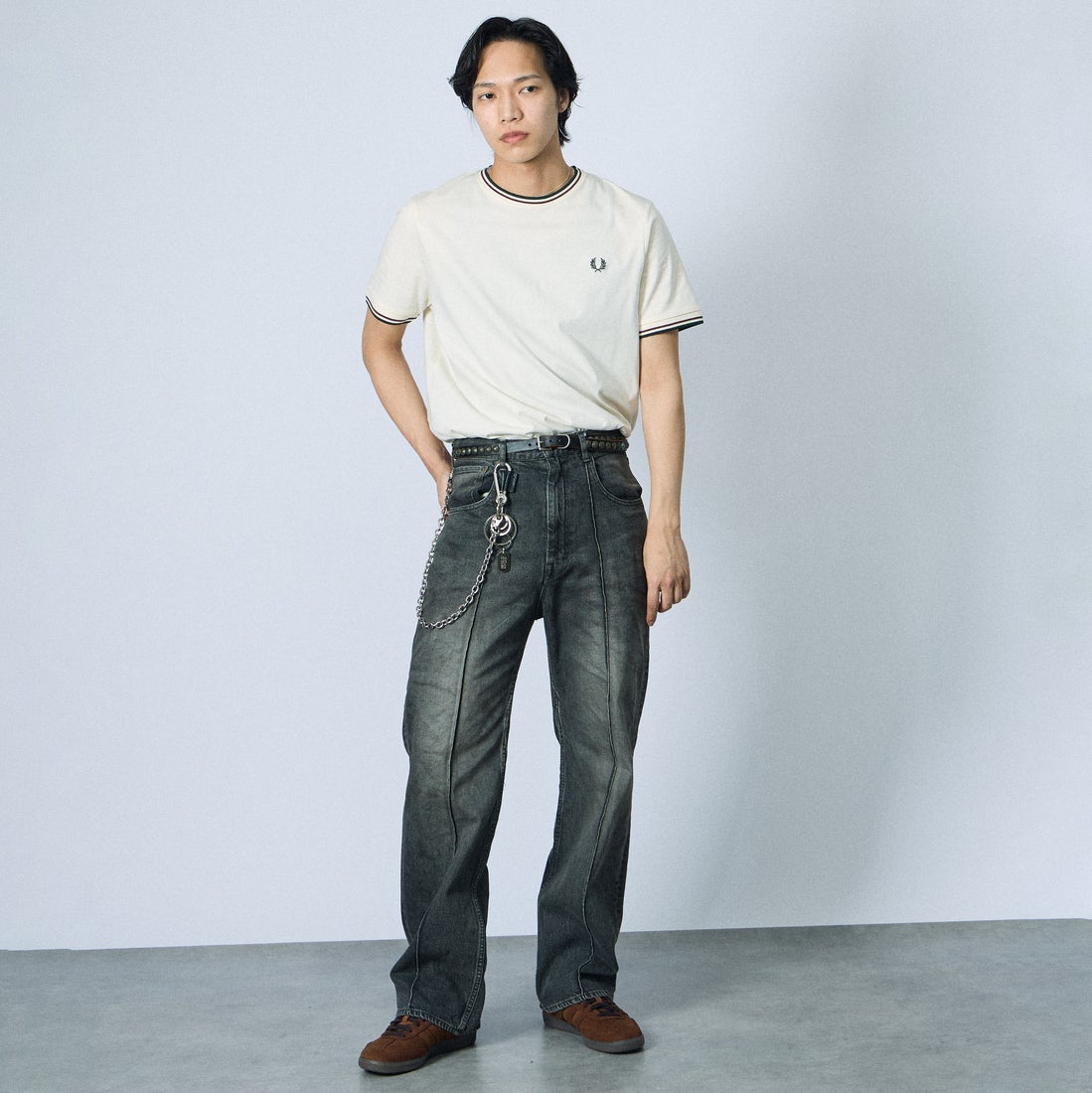 FRED PERRY [フレッドペリー] ツインティップ ショートスリーブTシャツ [M1588V] 84A ECRU/O &&モデル身長：179cm 着用サイズ：L&&