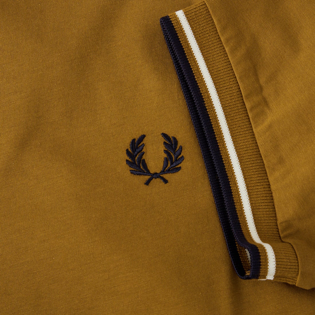 FRED PERRY [フレッドペリー] ツインティップ ショートスリーブTシャツ [M1588V] V46 DKCARM