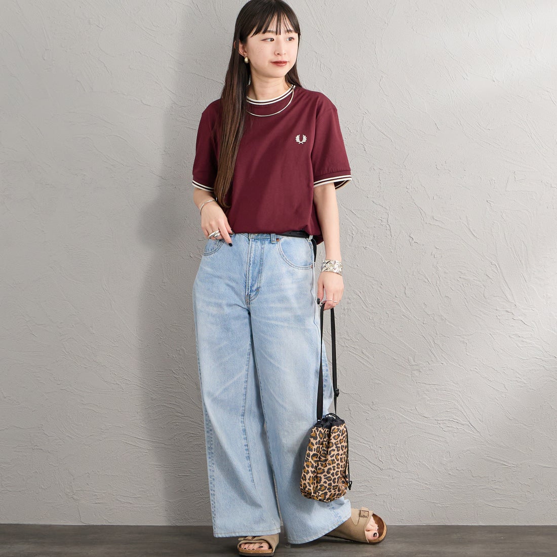 FRED PERRY [フレッドペリー] ツインティップ ショートスリーブTシャツ [M1588V] 64A OXBLOO &&モデル身長：150cm 着用サイズ：S&&