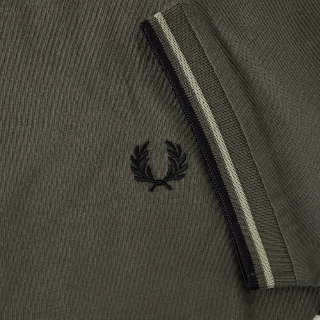 FRED PERRY [フレッドペリー] ツインティップ ショートスリーブTシャツ [M1588V] 04B FIELD