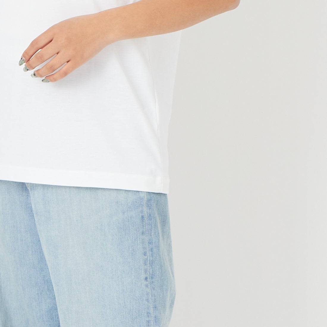 THE NORTH FACE [ザ ノースフェイス] ショートスリーブバンダナスクエアロゴTシャツ [NT32446] W2 &&モデル身長：162cm 着用サイズ：S&&