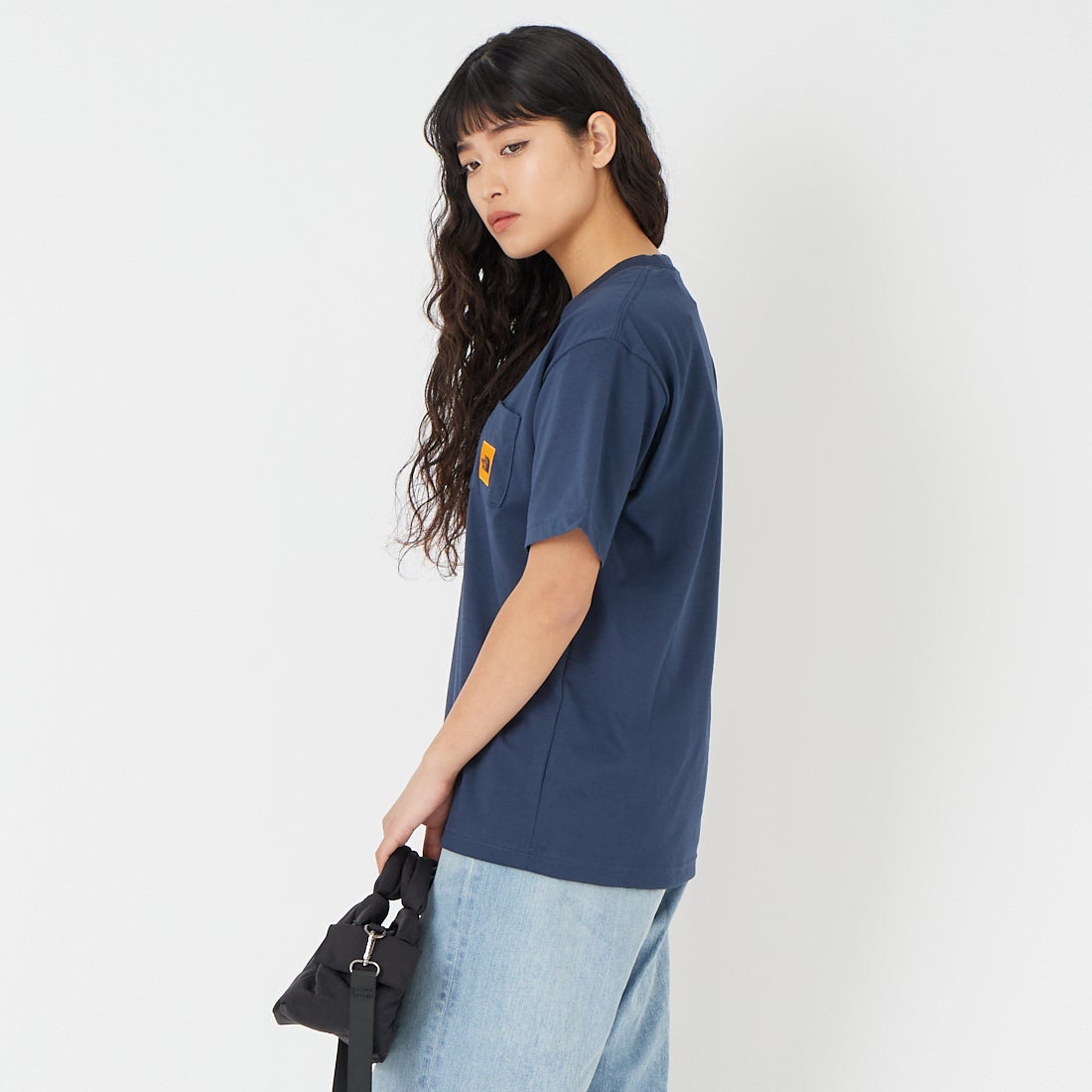 THE NORTH FACE [ザ ノースフェイス] ショートスリーブスクエアロゴポケットTシャツ [NT82541] UN &&モデル身長：162cm 着用サイズ：S&&