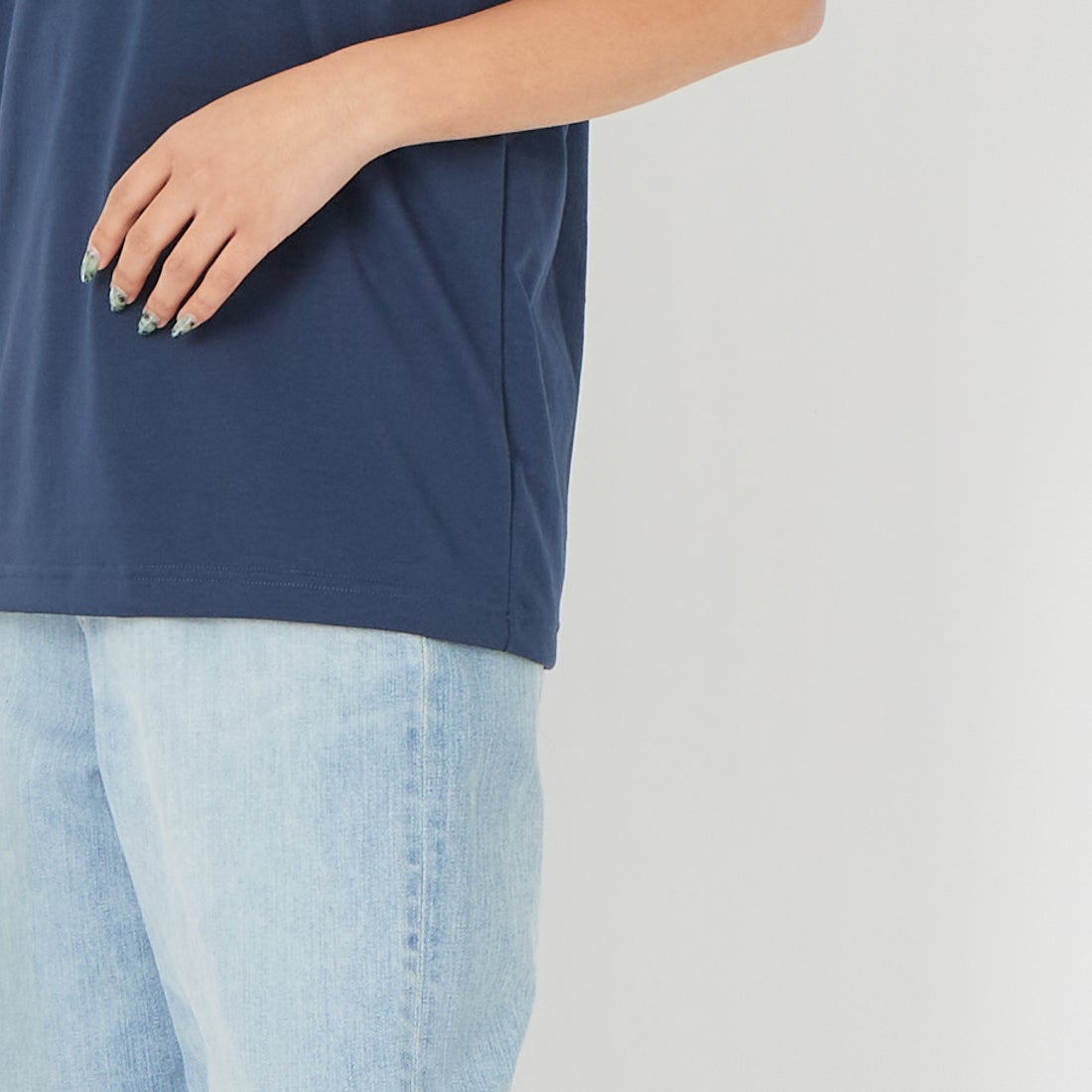 THE NORTH FACE [ザ ノースフェイス] ショートスリーブスクエアロゴポケットTシャツ [NT82541] UN &&モデル身長：162cm 着用サイズ：S&&