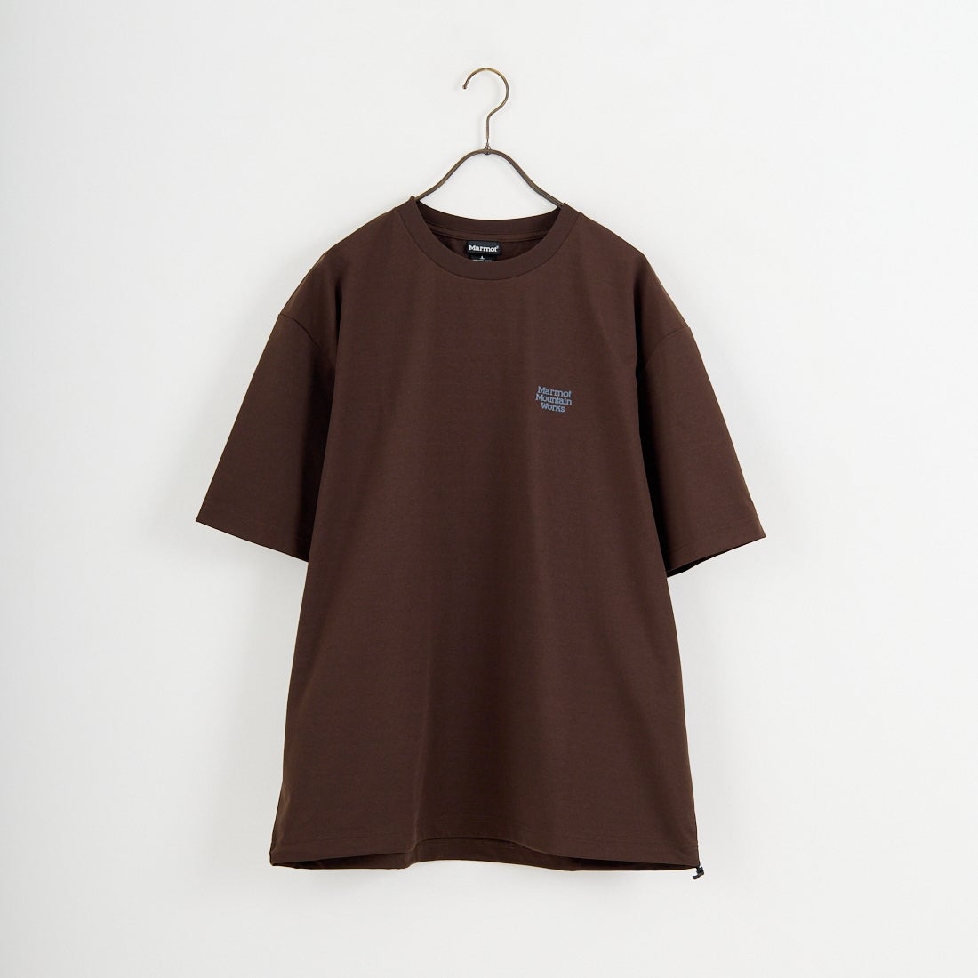 Marmot [マーモット] 別注 ドローコード付き ヒストリーロゴ バックプリントTシャツ [MTSS26MST336IN-JF] D.BROWN