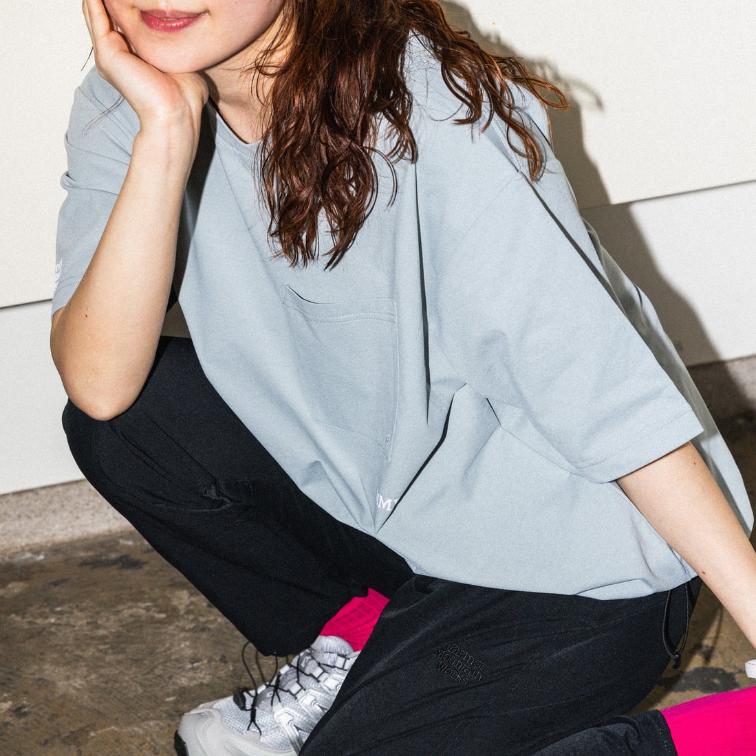 Marmot [マーモット] 別注 ドローコード付き マウンテンロゴ バックプリントTシャツ [MTSS26MST337IN-JF] GRAY