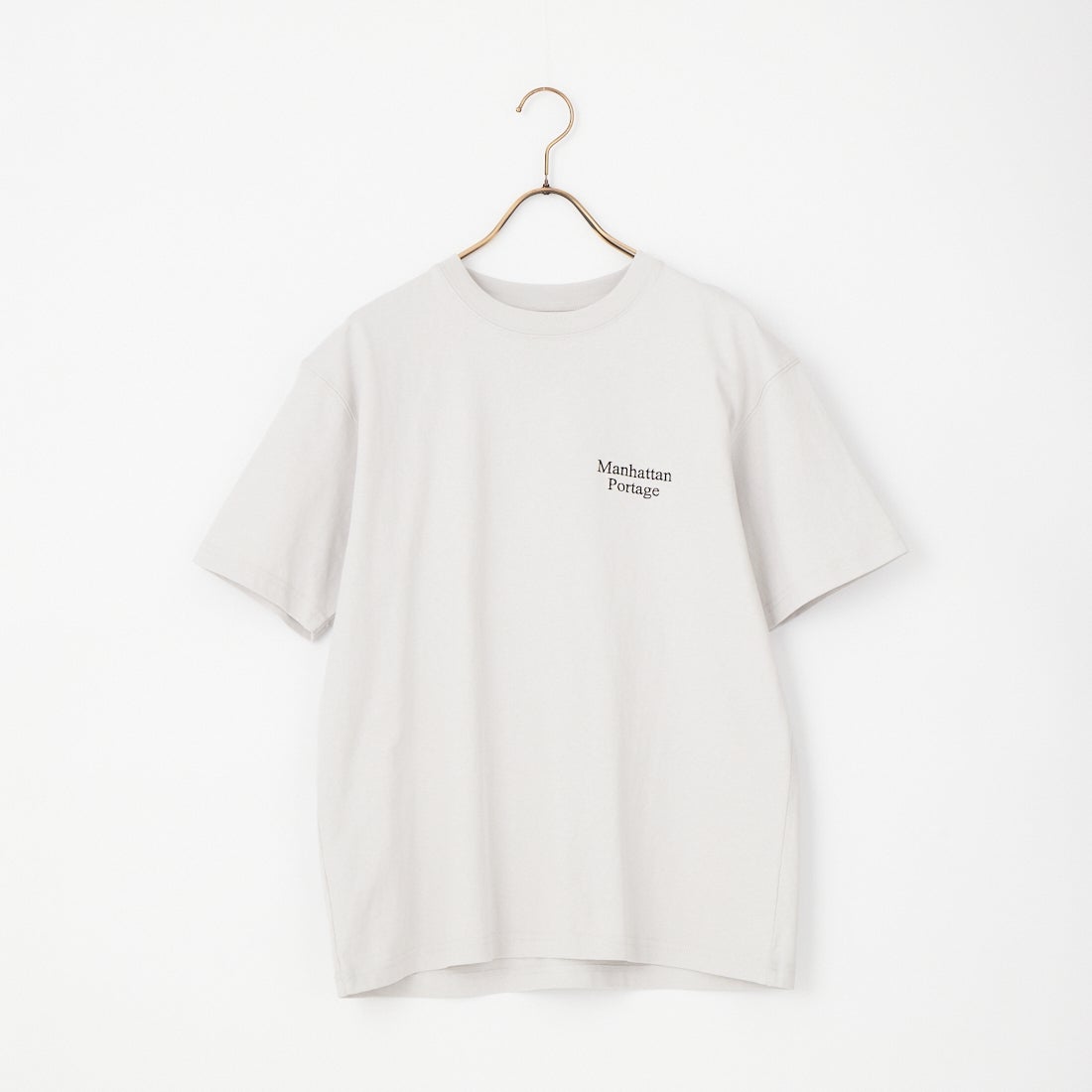 MANHATTAN PORTAGE [マンハッタンポーテージ] 別注 バックフォトプリントTシャツ [26SSMP-IN81-JF] L.GRAY