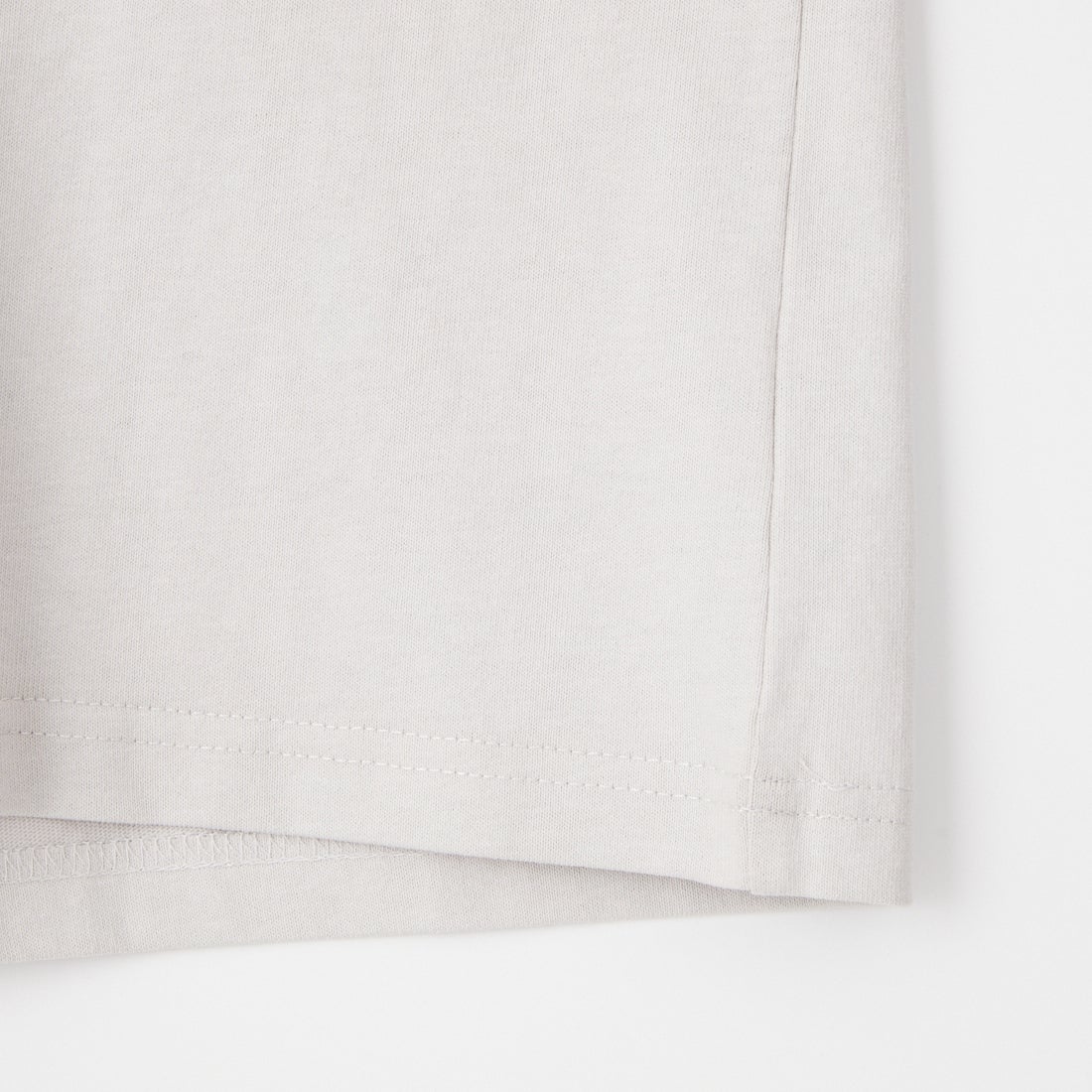 MANHATTAN PORTAGE [マンハッタンポーテージ] 別注 バックフォトプリントTシャツ [26SSMP-IN81-JF] L.GRAY