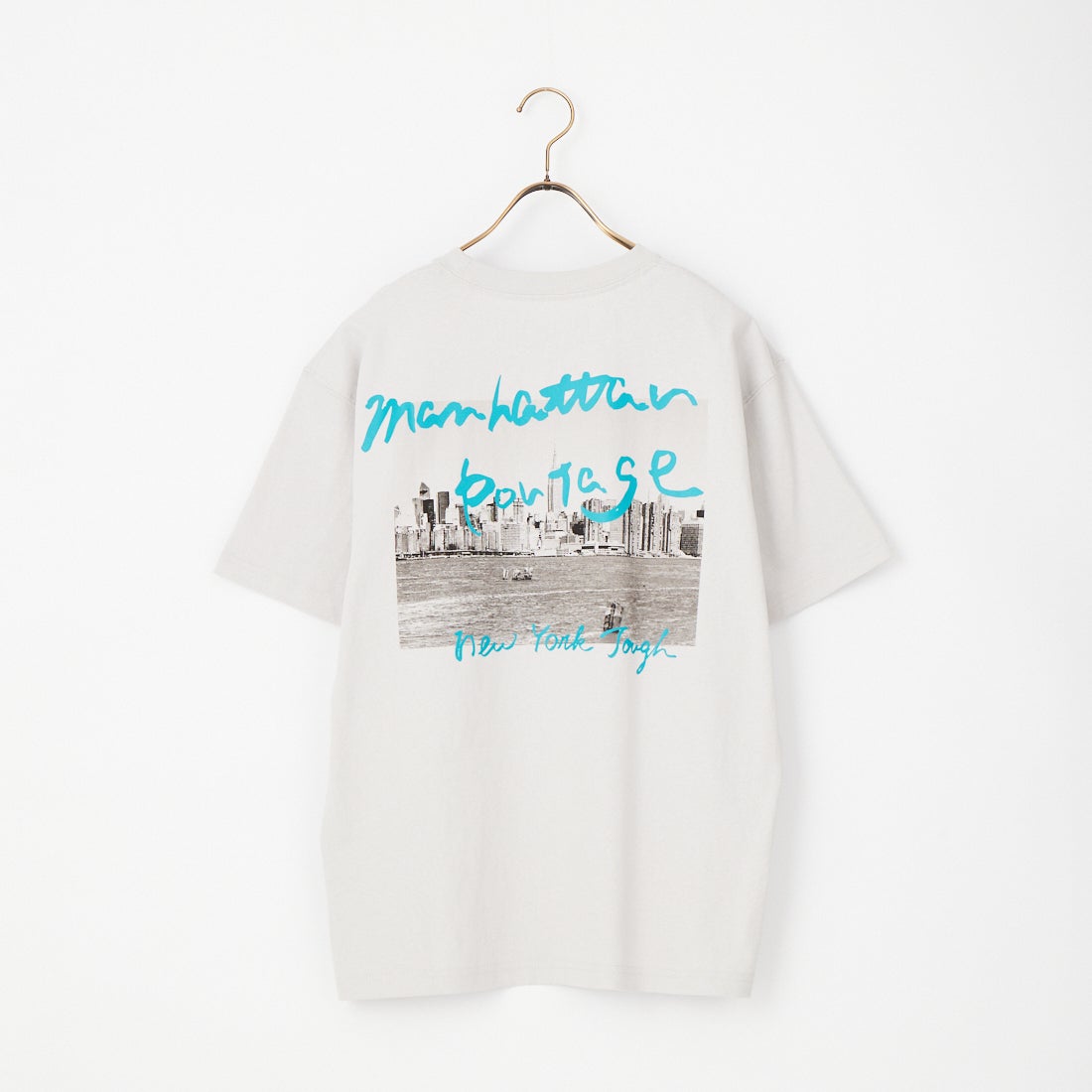 MANHATTAN PORTAGE [マンハッタンポーテージ] 別注 バックフォトプリントTシャツ [26SSMP-IN81-JF] L.GRAY