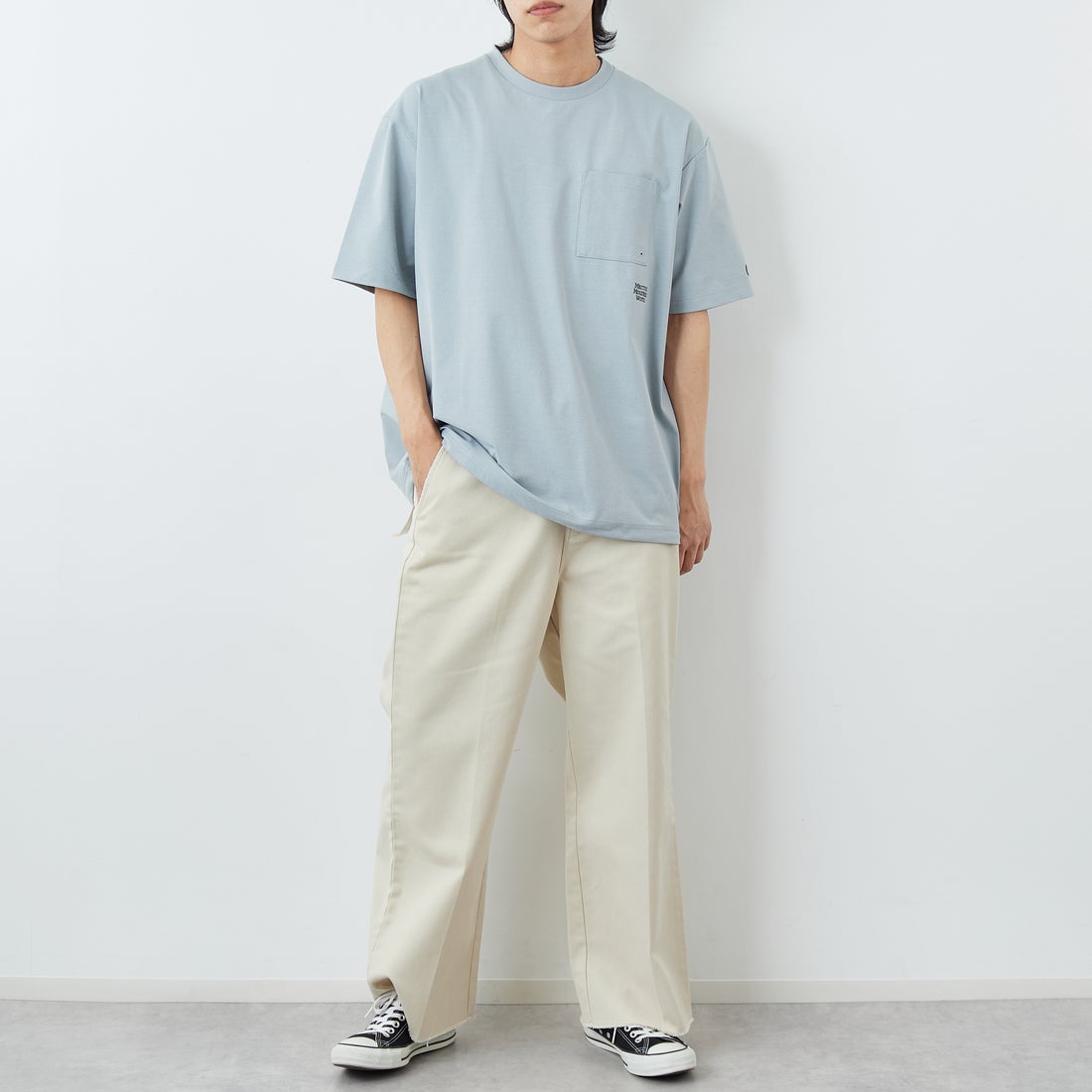 Marmot [マーモット] 別注 ドローコード付き ポケットロゴTシャツ [MTSS26MST338IN-JF] GRAY &&モデル身長：179cm 着用サイズ：L&&
