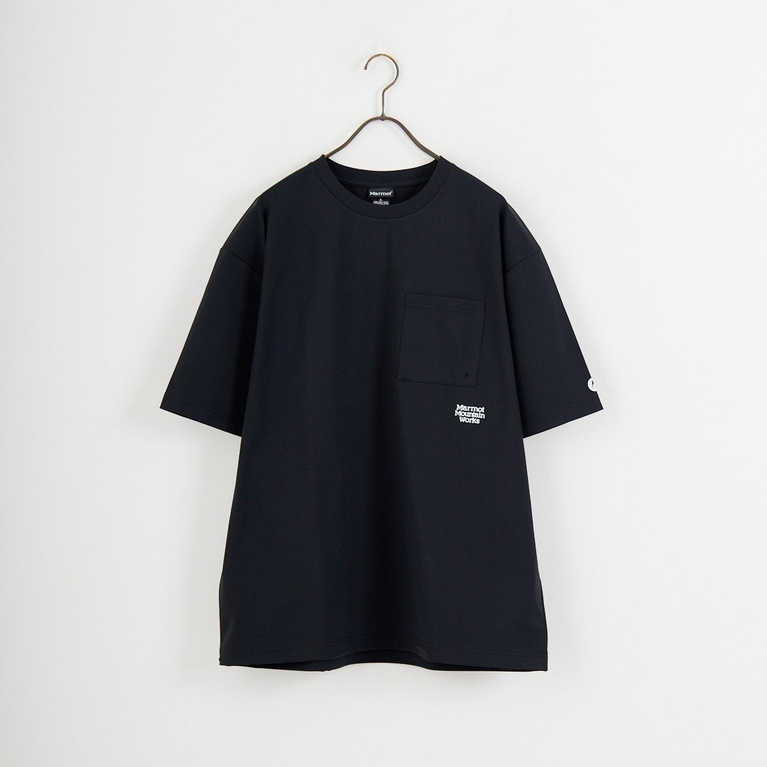 Marmot [マーモット] 別注 ドローコード付き ポケットロゴTシャツ [MTSS26MST338IN-JF] BLACK