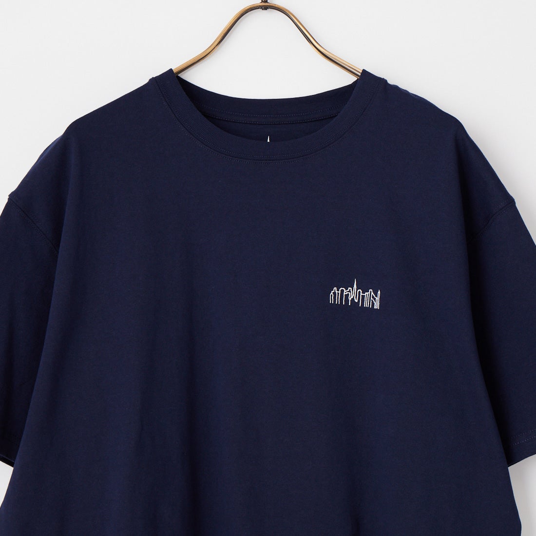 MANHATTAN PORTAGE [マンハッタンポーテージ] 別注 アーチプリントTシャツ [26SSMP-IN85-JF] NAVY