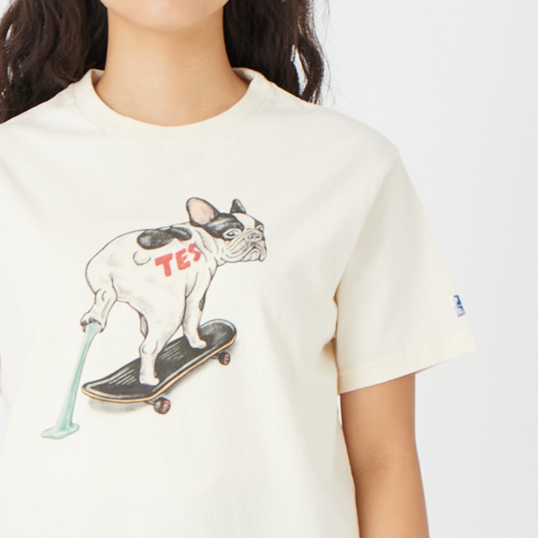 The Endless Summer [エンドレスサマー] NO WORRIES ショートスリーブTシャツ [FH-26574331] 05 IVORY &&モデル身長：162cm 着用サイズ：S&&