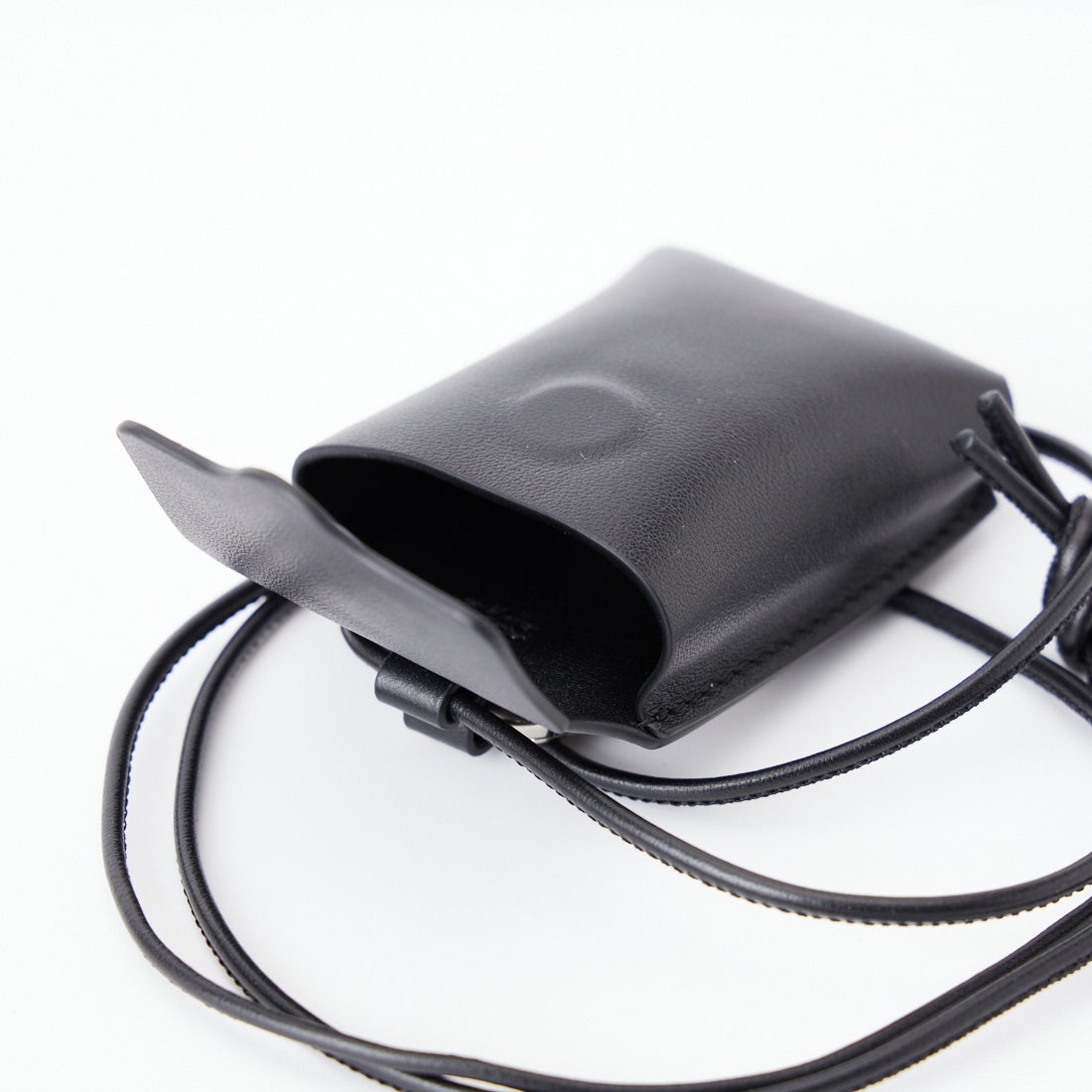 anuke [アンヌーク] 2WAYマルチケース [62611017] BLK