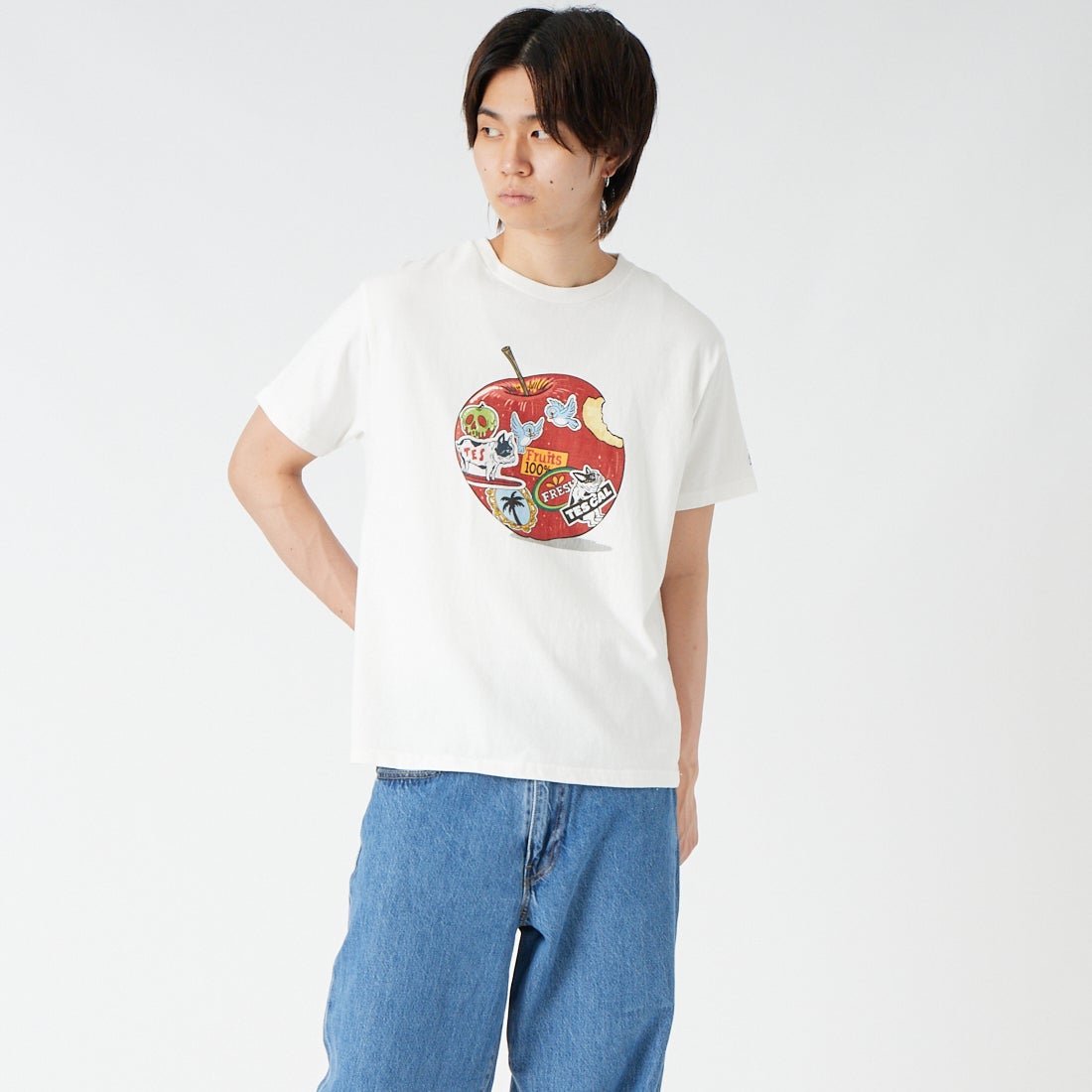 The Endless Summer [エンドレスサマー] SEVENS BUHI ショートスリーブTシャツ [FH-26574321] 07 WHITE &&モデル身長：177cm 着用サイズ：M&&