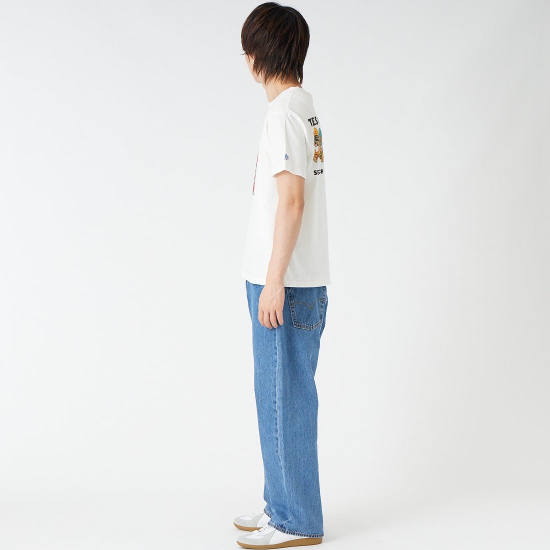 The Endless Summer [エンドレスサマー] SEVENS BUHI ショートスリーブTシャツ [FH-26574321] 07 WHITE &&モデル身長：177cm 着用サイズ：M&&