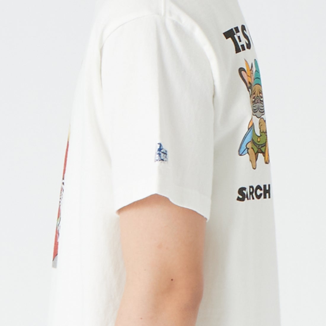 The Endless Summer [エンドレスサマー] SEVENS BUHI ショートスリーブTシャツ [FH-26574321] 07 WHITE &&モデル身長：177cm 着用サイズ：M&&