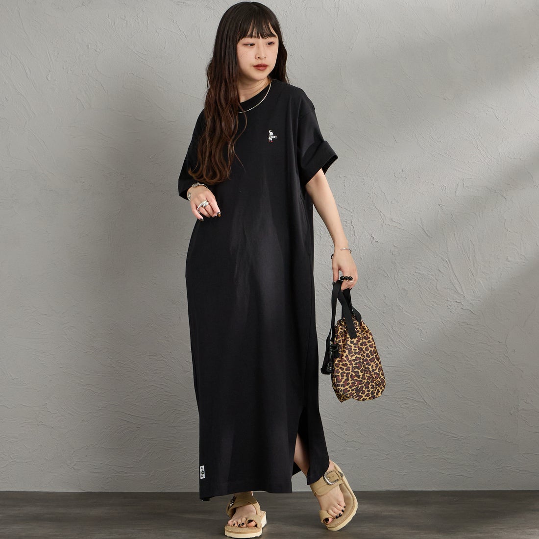 CHUMS [チャムス] ブービーロゴワンピース [CH18-1383] K001 BLACK &&モデル身長：150cm 着用サイズ：WM&&