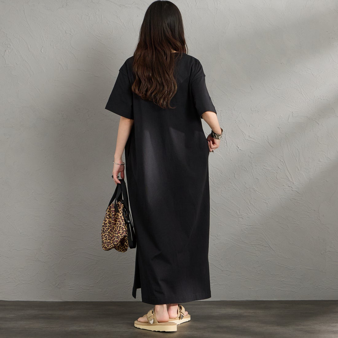 CHUMS [チャムス] ブービーロゴワンピース [CH18-1383] K001 BLACK &&モデル身長：150cm 着用サイズ：WM&&