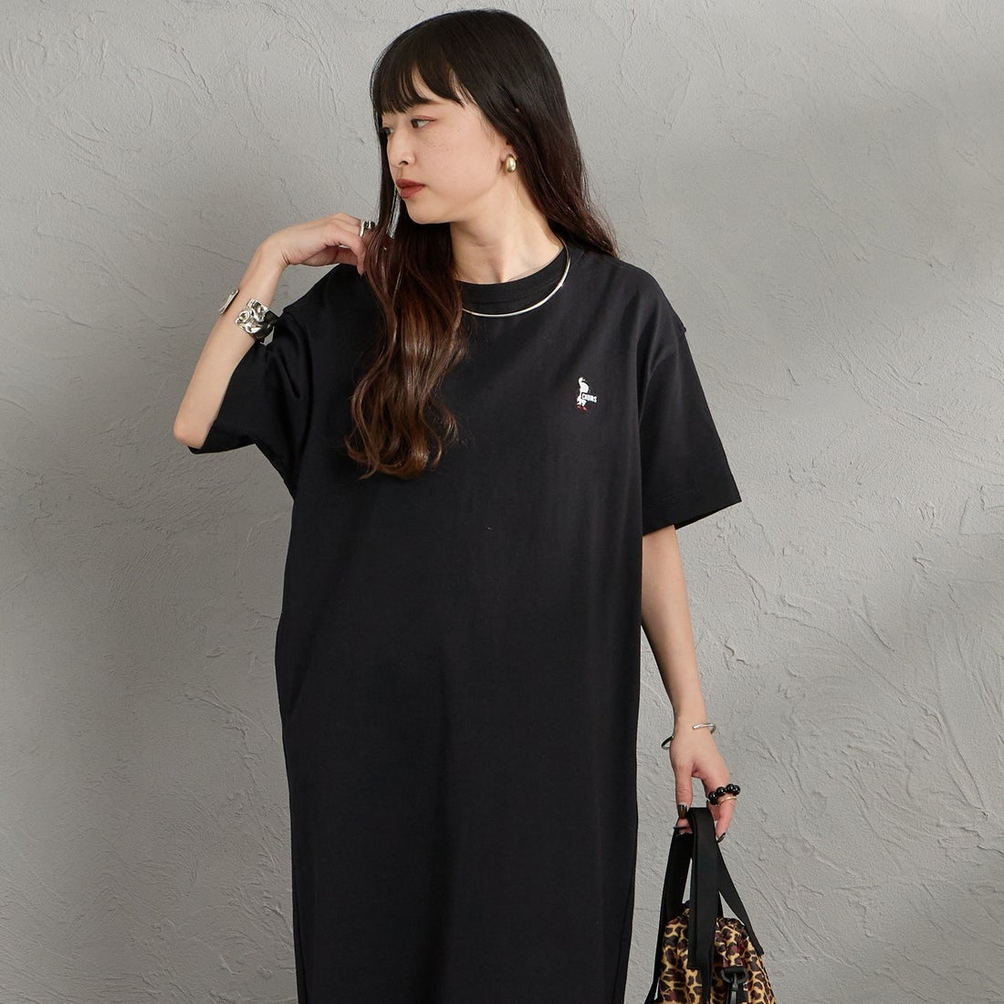 CHUMS [チャムス] ブービーロゴワンピース [CH18-1383] K001 BLACK &&モデル身長：150cm 着用サイズ：WM&&